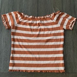 Off shoulder crop top